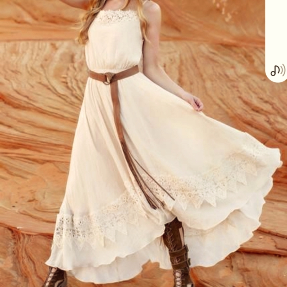 Katya Joyfolie Dress *hard to find! Cream